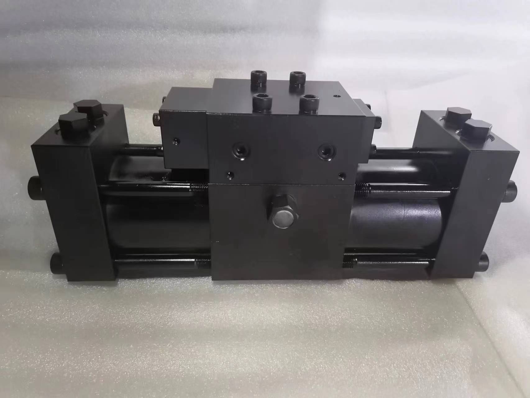 專業(yè)液壓增壓器廠家